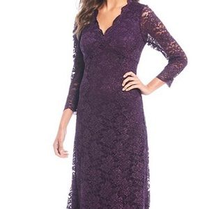 Jessica Howard scalloped v neck glitter dress